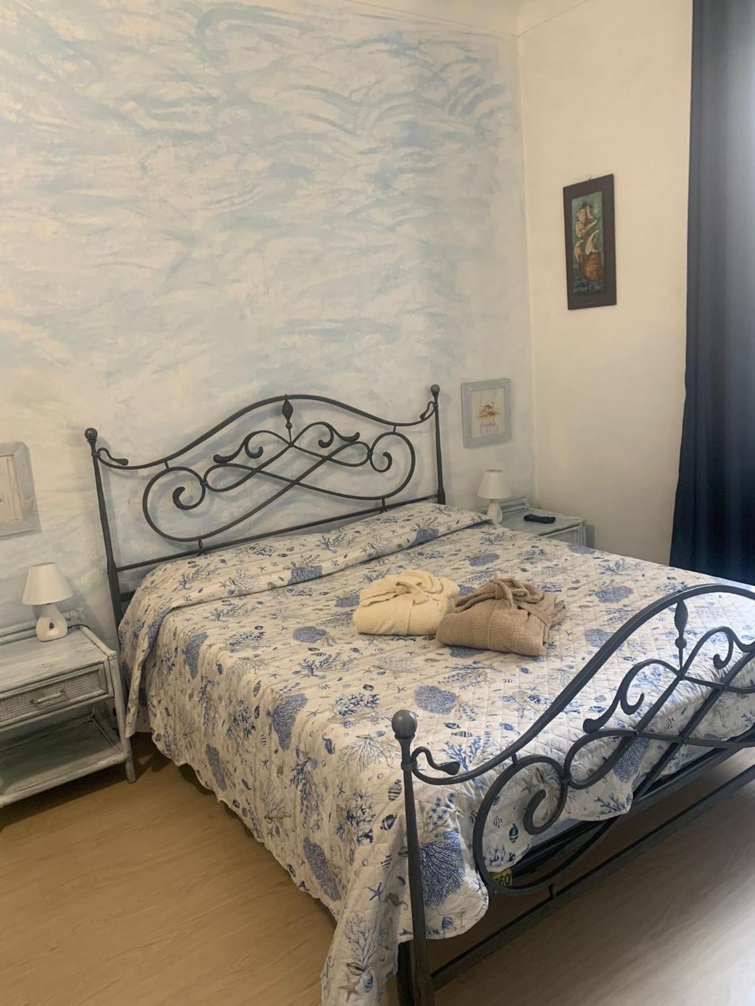 The Sea Flower Appartamento Con Giardino E Garage Auto Incluso 산레모 외부 사진